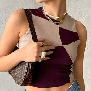 Two-Tone Geometrical Cropped Tank Top